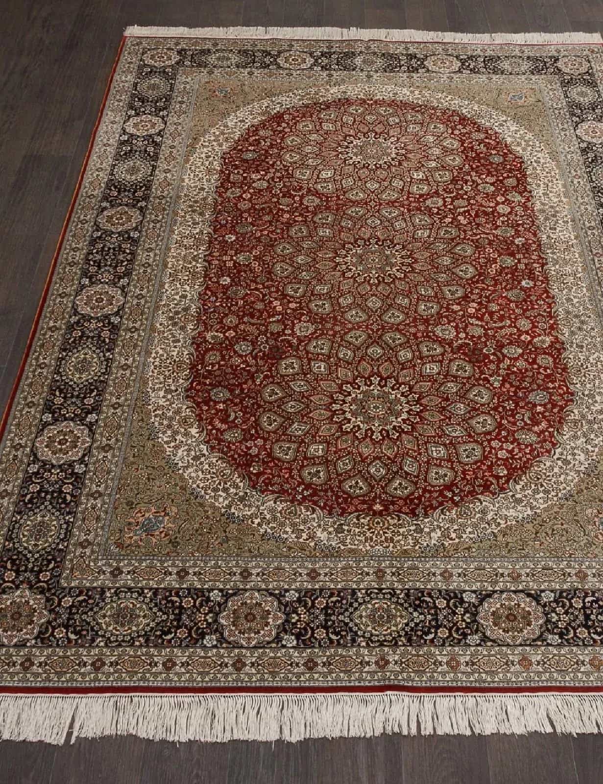 Ковер QINGHAI TIBETAN SHEEP CARPETS Tibet SILK & SILK S-04 RED 1.9x2.76м