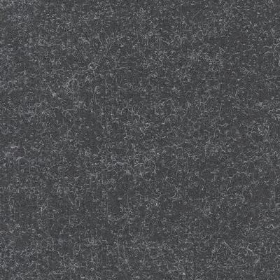 923