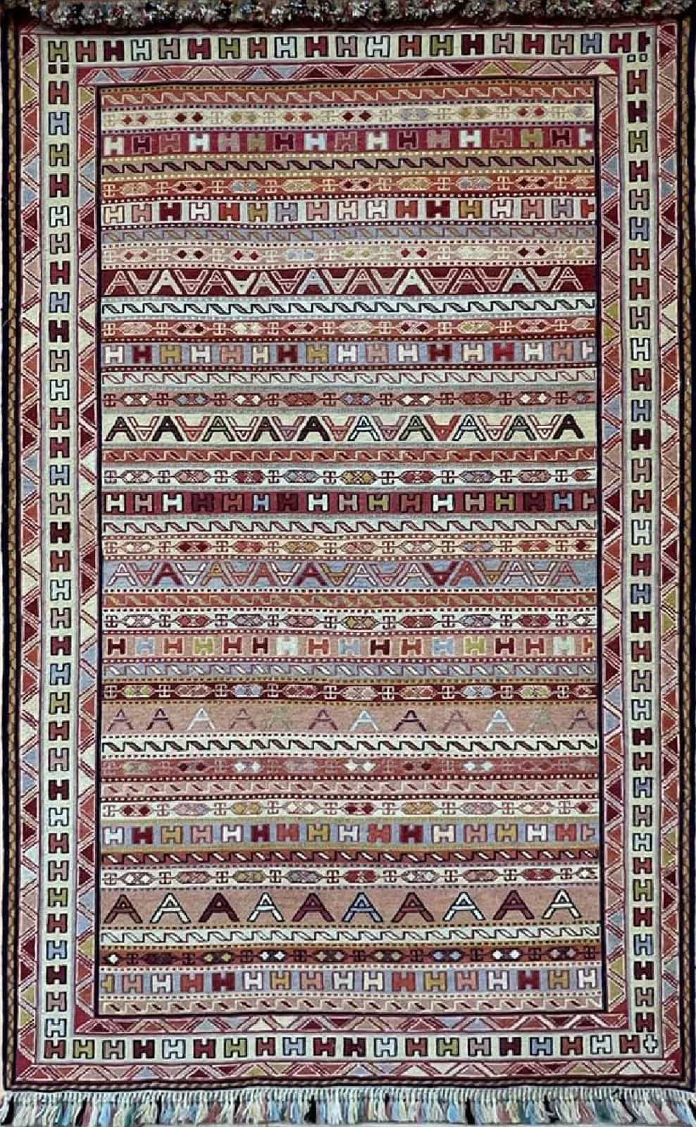 Шерстяной Иранский ковер ручной работы 1.24x1.95м