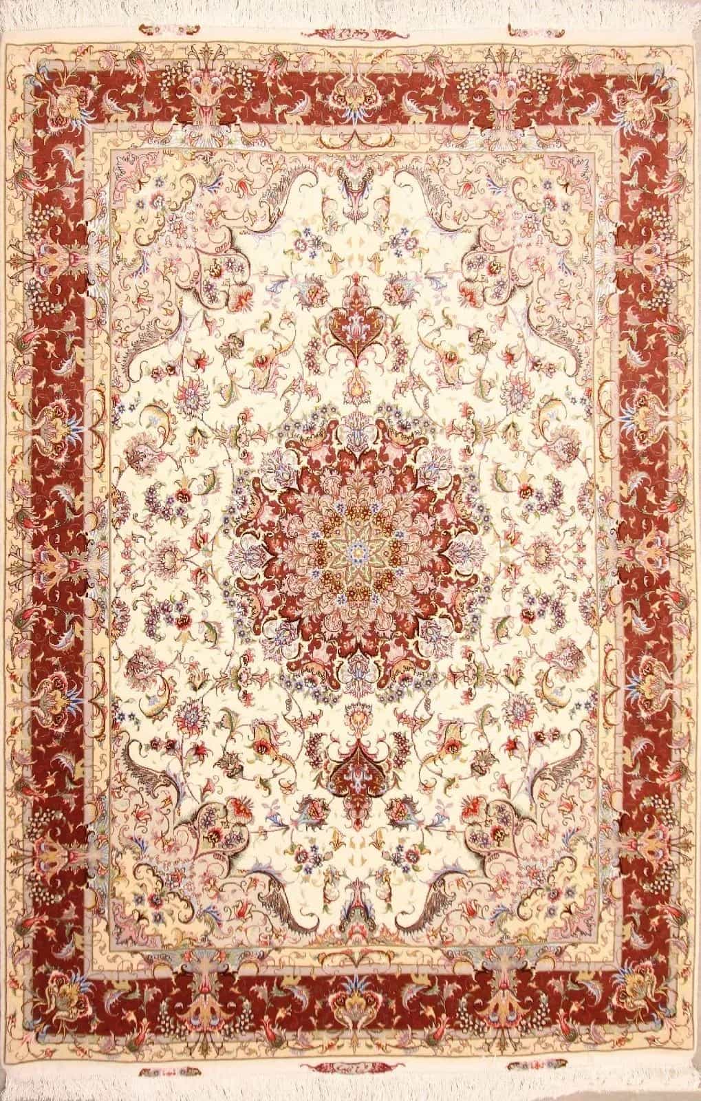 Иранский ковер ручной работы из шелка и шерсти 1.55x2.11м