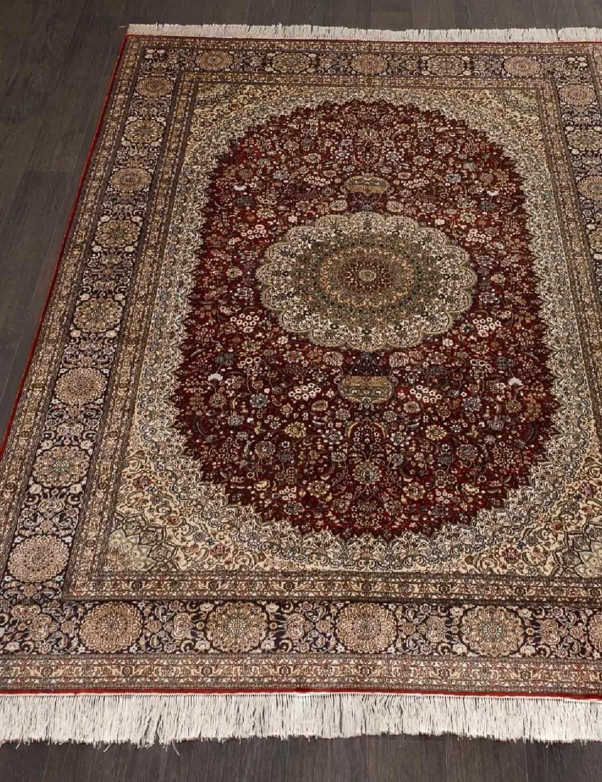 Ковер QINGHAI TIBETAN SHEEP CARPETS Tibet SILK & SILK S-10 RED 1.89x2.69м