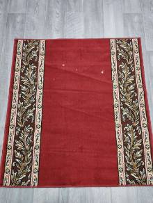 Коврик №457-красный,размер 1,2 на 1,3 метра