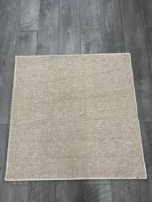 Коврик №949,бежевый,размер 1 на 1 метр