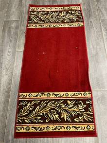 Коврик № 669 , красный  ,размер 1,5 на 0,7 метра