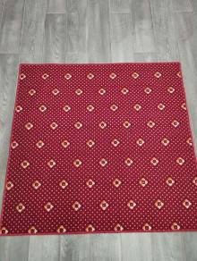 Коврик №356-красный,размер 1,3 на 1,35 метра