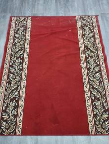 Коврик №548-красный,размер 1,5 на 1,8 метра