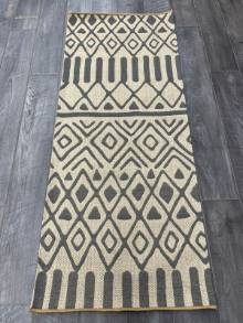 Коврик №827,бежевый,размер 0,77 на 1,9 метра