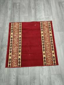 Коврик №537-красный,размер 1 на 1 метра