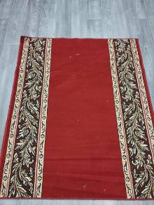 Коврик №409-красный,размер 1,4 на 1,5 метра