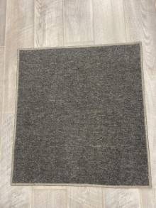 Коврик № 1120,серый,размер 0,77 на 0,81 метра